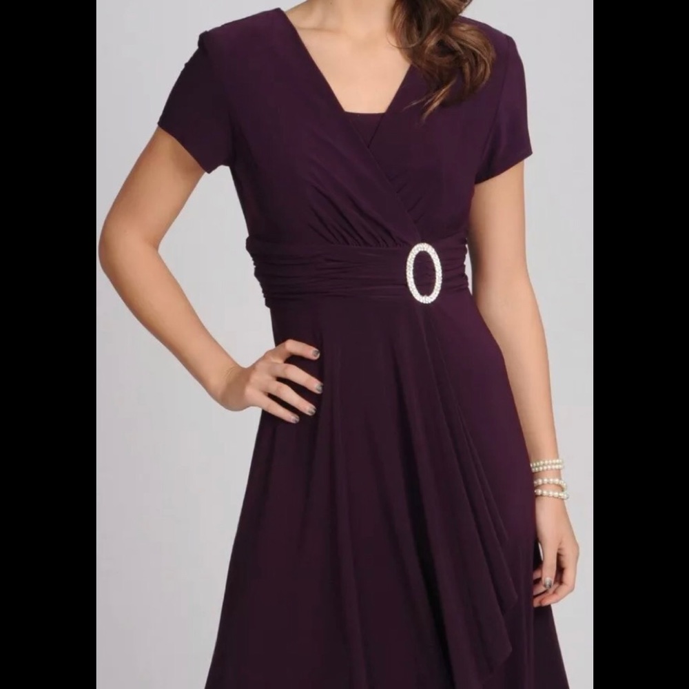 NEW R & M Richards Plum size 8 Dress stretchy